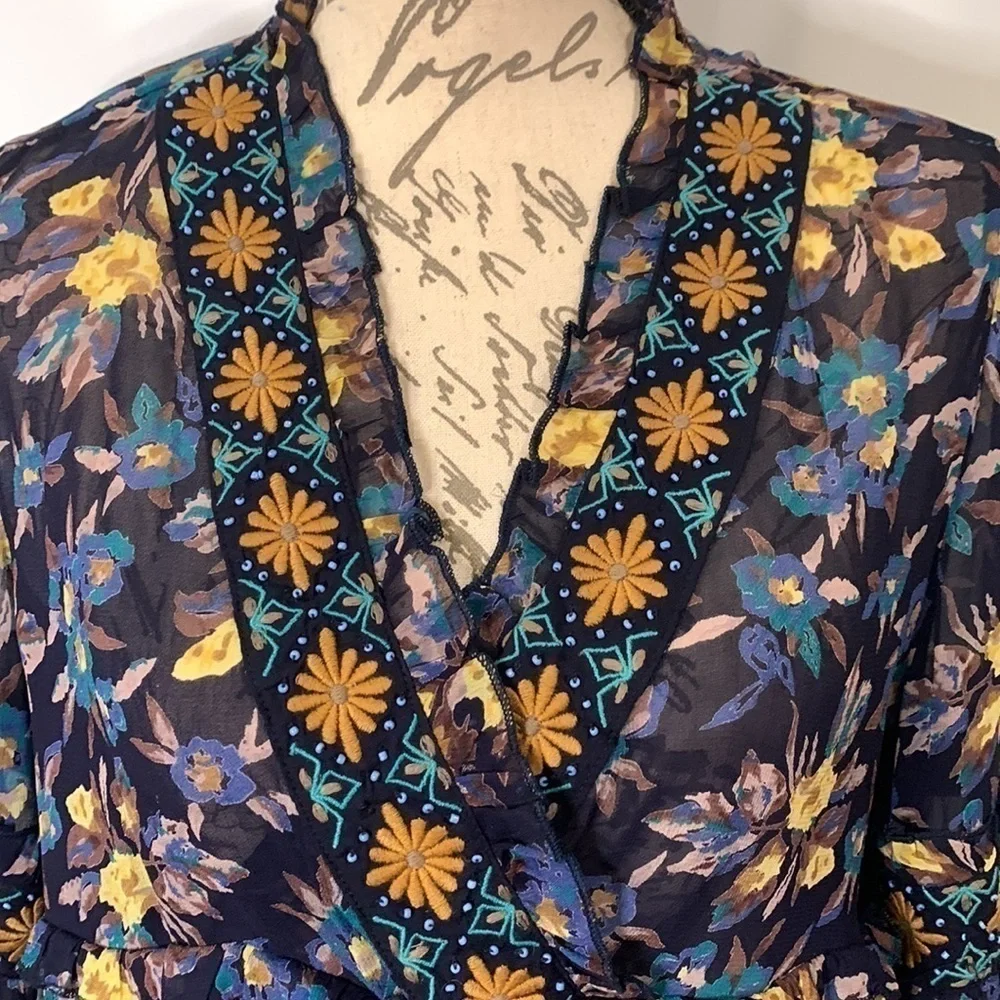 Anthropologie Meadow Rue Strasser floral embroidered peasant top S - Picture 4 of 12